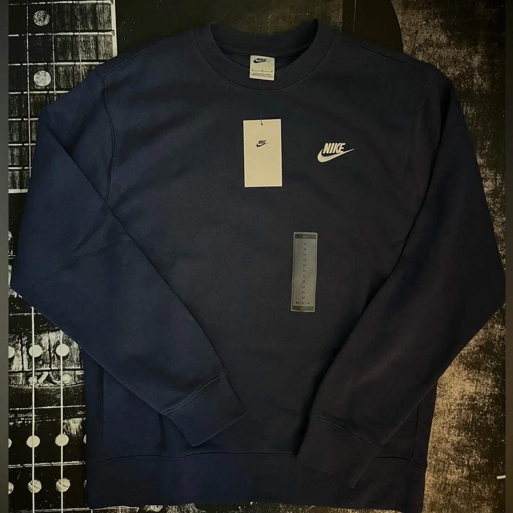 NWT Nike Crew Sweater
